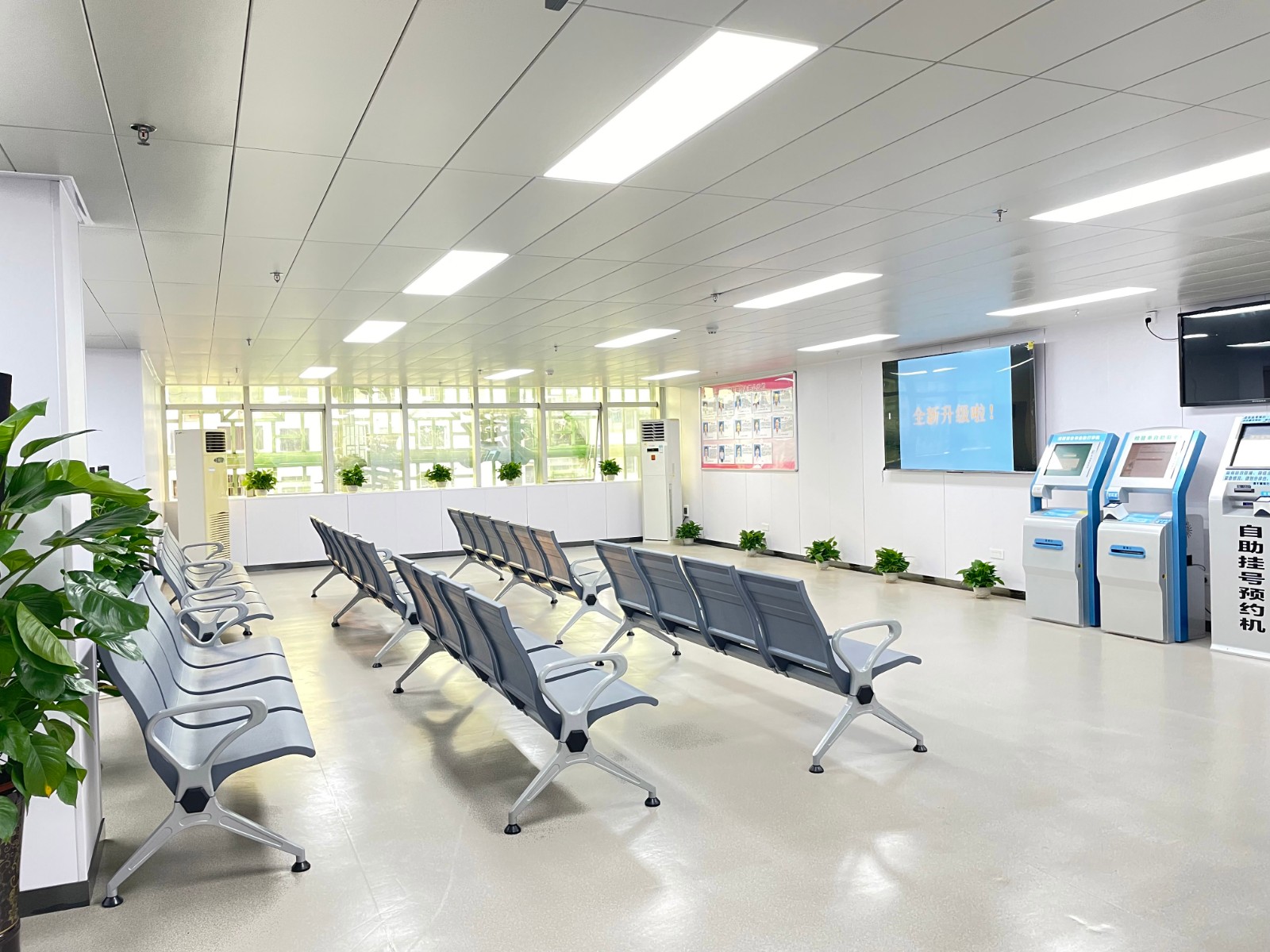 妇科门诊就诊大厅环境优雅1.jpg