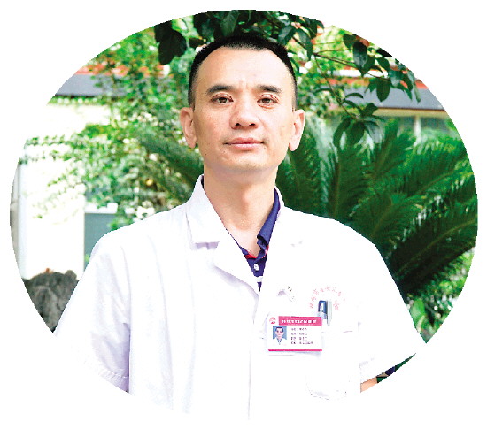 桂林市妇女儿童医院微创介入科（肿瘤科）主任唐名杰 ：一名负重前行的“铅衣人”