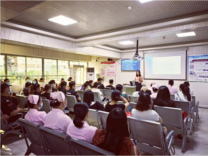 【强素质 树形象】桂林市妇女儿童医院开展礼仪培训 提升服务内涵