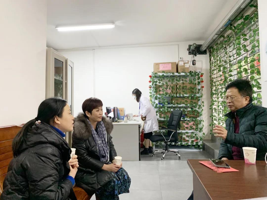 桂林市妇幼保健院党委开展新春走访慰问活动