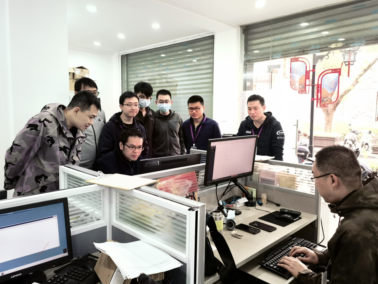 桂林市卫生计生信息中心专家到我院信息中心进行现场培训