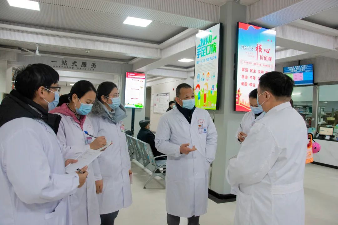 守好守牢防线｜桂林市妇幼保健院开展疫情防控专项督查工作