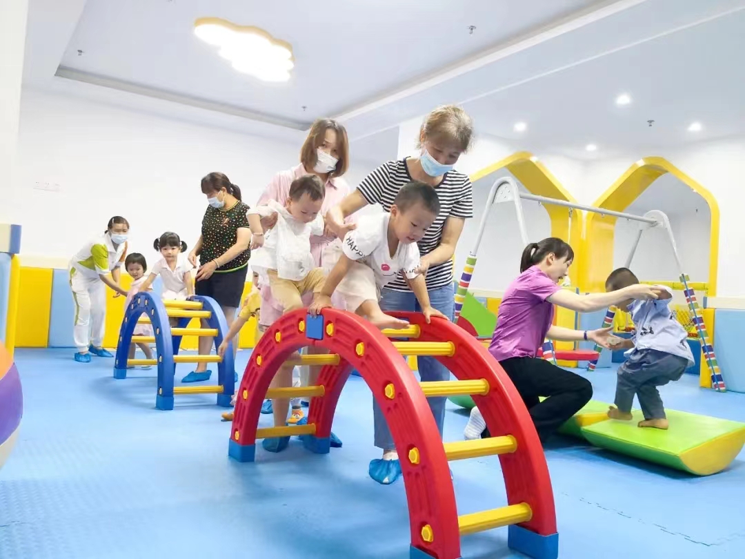 桂林市妇幼保健院入园亲子过渡班开班啦！