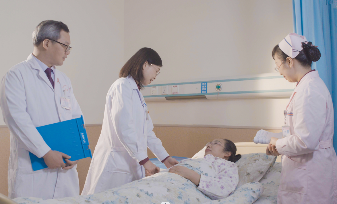 【致敬医师节】桂林市妇幼保健院专家风采展示：乳腺科学科带头人龙安莉