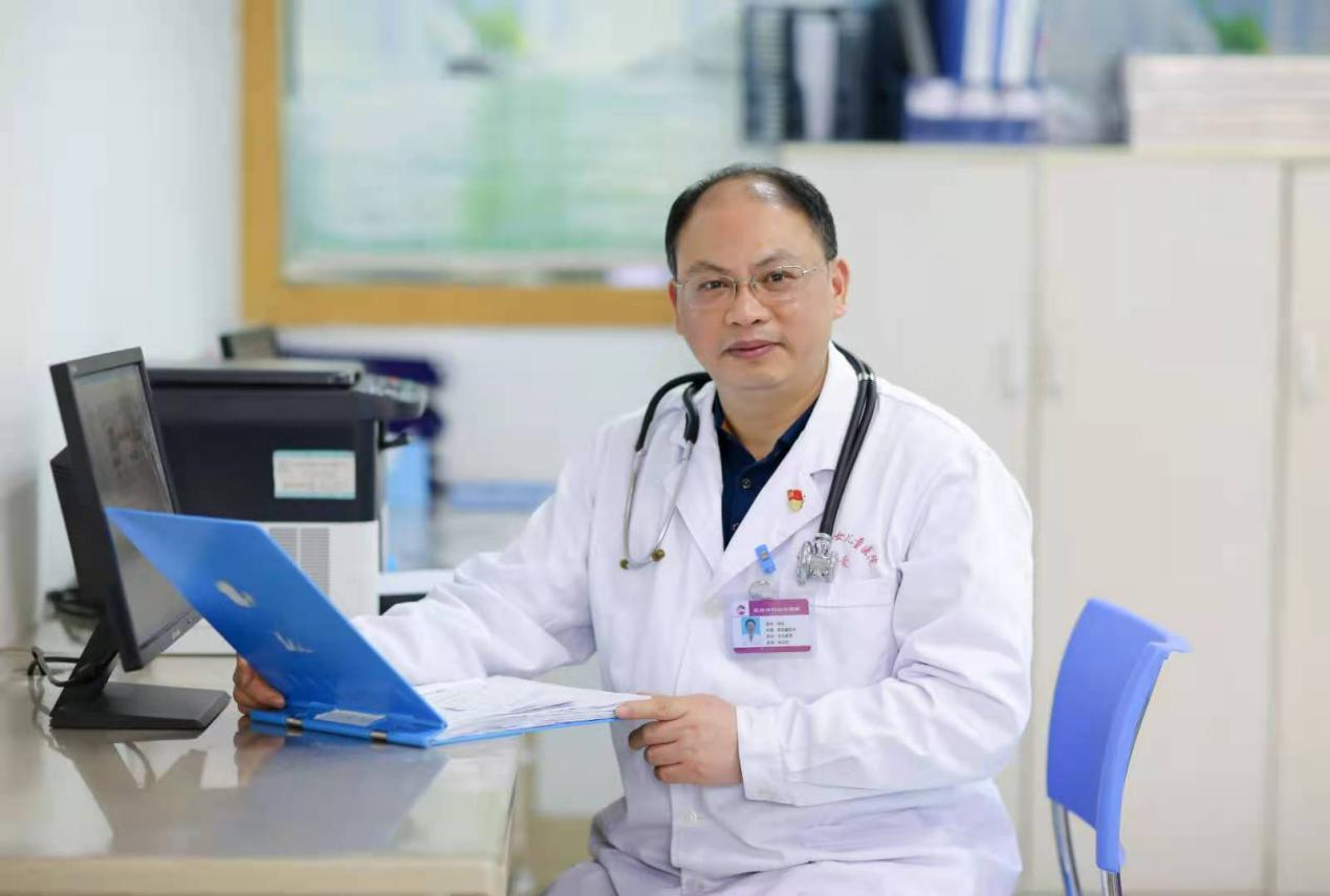 【致敬医师节】桂林市妇幼保健院专家风采展示：呼吸与危重症医学科学科带头人陈纯