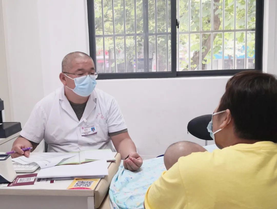 【致敬医师节】桂林市妇幼保健院专家风采展示：儿童保健科学科带头人申炎杰