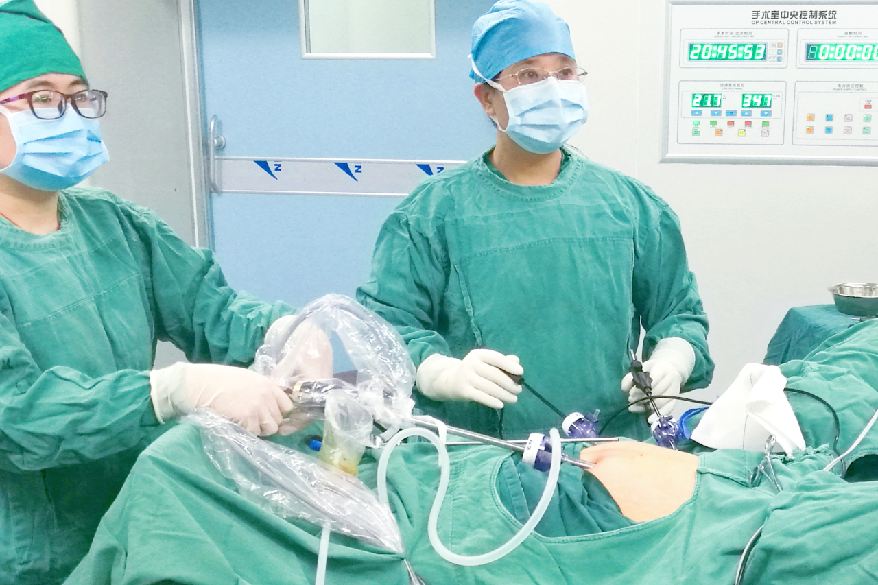 【致敬医师节】桂林市妇幼保健院专家风采展示：妇科宫腔疾病学科带头人伍桂芬