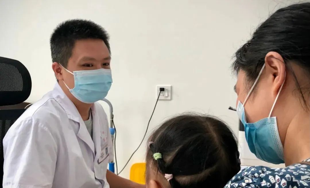 【致敬医师节】桂林市妇幼保健院专家风采展示：耳鼻喉科学科带头人秦堤