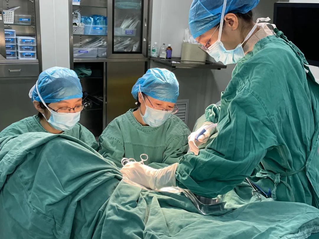 【致敬医师节】桂林市妇幼保健院专家风采展示：妇科肿瘤学科带头人刘勋姣