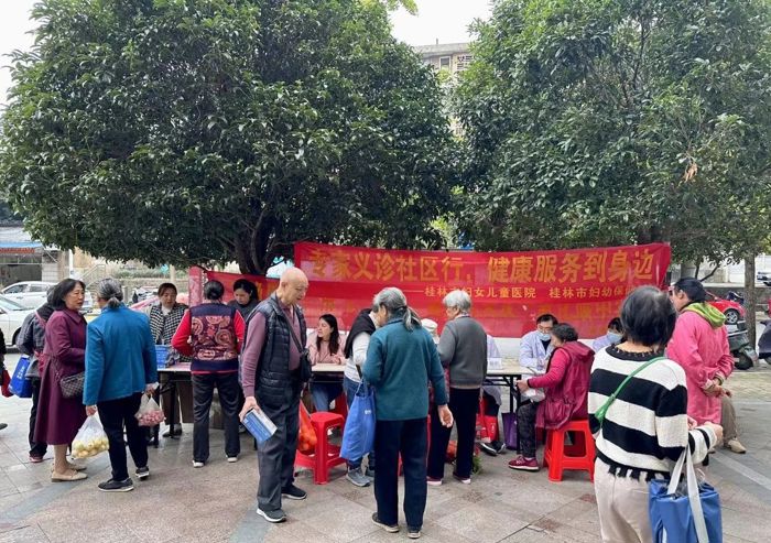 我院走进多家社区开展义诊宣教活动