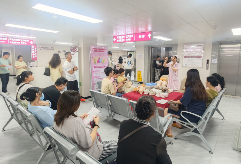 5.20全国母乳喂养日 | 桂林市妇幼保健院开展“生命之初，自然之乳”主题宣传公益活动