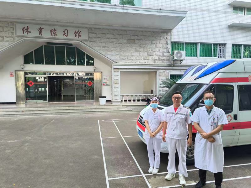 医护进校园，为高考学子的健康“护航”